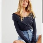 Free People ✨ Women's Marley Navy Sz Medium Top✨ Photo 1