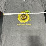 “Stay trippy little hippie” gray tee shirt w Sunflower and PEACE SIGN XL Yellow Size XXL Photo 4