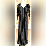 Wild Fable  Black and White Striped jumper xs Photo 1