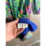 Lilly Pulitzer  Carol Shift Dress in Multi Hot Spot Island 50+ UPF Satin Size  8 Photo 5