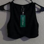 SheIn Crop Top Photo 0