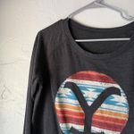 Yellowstone Sweater Western Medium Southwest Print Long Sleeve Pullover Crewneck Gray Photo 1