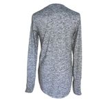 Athleta  Uptempo Shirt Long Sleeves Thumb Holes 382880-00‎ Heathered Gray Size XS Photo 5