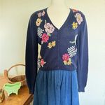 Vintage Floral hand Embroidered Knit Sweater Navy‎ V Photo 1