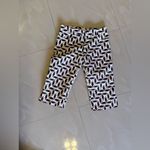 Trina Turk Cotton Capri Pants Check Print Black / White Geometric Pattern Size 2 Photo 8
