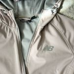 New Balance Women’s Pink Hooded Jacket Size S Photo 8