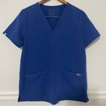 FIGS • casma three pocket scrub top in denim blue sz M Photo 3