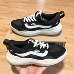 Vans  Ultrarange Neo VR3 'Black White' Women 7.5 US Photo 3