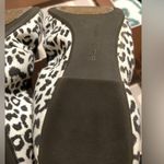 BCBGeneration BCBGMAXAZRIA Animal Print Flats EUC Photo 7