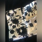 Apt. 9  mock 2 in 1 V- neck Gorgeous Black and white print sweater. Size PL Photo 9
