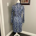 Diane Von Furstenberg  DVF New Jeanne Two Wrap Dress Blue White Collared Size 2 Photo 4