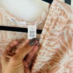 Midnight sky Tan Tie-Front Crop Blouse with Flutter Sleeves size Large Photo 3