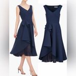 Kay Unger NWOT  Begonia Ruffled A-Line sleeveless V neck Navy Dress sz 14 Photo 2