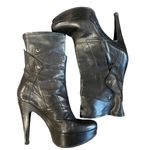Vera Wang Lavender Fiona Black Platform Snap Heeled Booties Size 8.5M Photo 2
