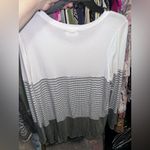Lovely Melody Boutique Long Sleeve Top. NWOT White Size L Photo 1