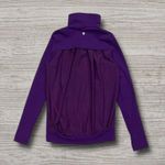 Lululemon β
Athletic Purple High-Neck Tadasana Jacket w/ Mesh Back Panel β
Photo 5