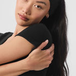 Alo Yoga NWT Performance Conquer Black Headband Photo 0