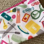 Clinique NEW Cosmetic Case Abstract Beauty Tools Makeup Bag Multipurpose NWOT Photo 2