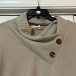 Style Rack crowl neck beige button detail sweater top Photo 3
