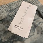 Athleta NWT  Farallon Short Green Gray Fog Camo Drawstring Size 2X Photo 5