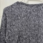 Michael Stars  Navy & White Heathered Lightweight V Neck Sweater - Size Small Photo 9