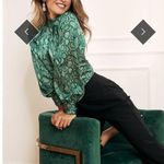 Sugar Lips Gwendolyn Snake Mock Neck Blouse green size small Photo 0