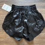 Lululemon Hotty Hot Short High Rise 4” Matte Sheen Black Size 0 NWT Photo 0