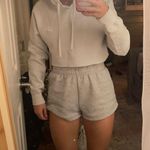Nike Cropped Gray/beige Hoodie Photo 2