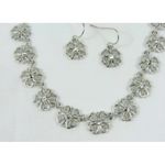 Filigree Disk Necklace & Earrings Gift Set AVON Photo 2