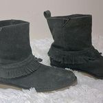 Coolway Womens Ankle Boots Size 39 US 8  Sage Green Suede Fringe Photo 0