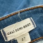 Madewell Cali Demi-Boot Cropped Mini Flare Jeans in Timpson Wash | 27 Photo 6