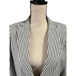 Evereve Women's Black White Stripe Blazer Sz M Preppy Quiet Luxury Careerwear Photo 1