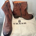 Trask Madison Size 8.5 Brown Leather Ankle Boots Side Zip w Dust Bag Photo 0