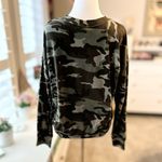 Socialite  Green Camouflage Top Medium Photo 4