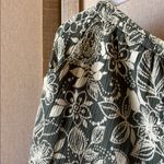 Erika  Green and cream Patterned cropped Pants petite large Photo 1