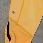 Lululemon  Run: Pace Crop 17” Burning Yellow Sz 8 |Rare Retired 2013 Edition NWOT Photo 10