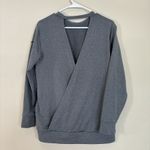 Nike  Women's Dry Top Crew Long Sleeve SweatShirt Back Wrap‎ Gray Small Photo 8