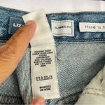 Liz Claiborne  High Rise Denim Jeans size 10R Straight Leg Photo 4