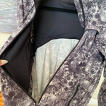Lululemon  Bring Back The Track Jacket floral‎ size 8 Photo 9