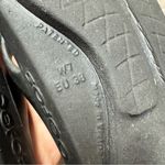 OOFOS Oolala Womens Slip On Thong Comfort Sandals Black 7 EU 38 Photo 5