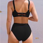 Cupshe Underwire D/ DD+ Bikini Top & Mid-Rise Bottoms Set Photo 2