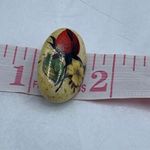 Artisan Vintage brooch   hand painted flower on ceramic. Photo 7