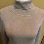 T Tahari  Women's Turtleneck Sweater‎ - Soft Beige size small Photo 2