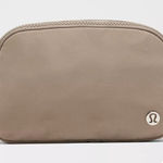 Lululemon Everywhere Belt Bag 1L - Warm Ash Grey - LU9AX2S Photo 0