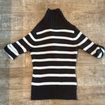 Arizona Jeans Arizona Womens Sweater Med Gray White Striped Short Sleeve Shawl Collar V-Neck Photo 1