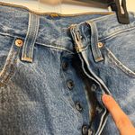 Levi's 501 Original Shorts In Levi’s White Denim Cut-Off High-Rise The Clouds Wash Photo 4