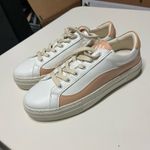 Soludos  Sneakers yebo vegan leather casual sneaker‎ white rose womens size 9 Photo 2