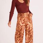 Goldie Pants Photo 0