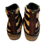 DV Dolce Vita Black Tiger Stripe Suede/Calf Hair Back Zip Ankle Booties Sz 8 Photo 11