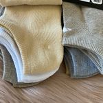 Adidas NWT  6 Pairs Women's Cushioned Athletic Socks - Cream, Gray, White Photo 2